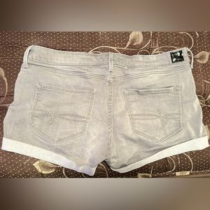 Sz 16 shorts